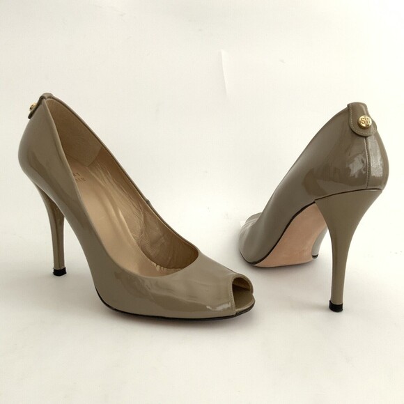 Stuart Weitzman Heels Women Size 7.5 Beige Patent Leather Peep-toe Pumps - Picture 3 of 12